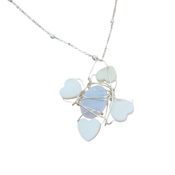 Silver Plated Mother of Pearl Heart Opal Cabochon Necklace - Picture 2 of 8